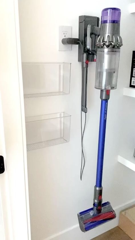 dwell.organized on Instagram: O R G A N I Z I N G T I P If you saw yesterday’s post, you may have spotted an @dyson vacuum mounted on the wall inside a closet. Here’s… Dyson In Closet, Dyson Vacuum Storage Ideas Closet, Dyson Attachment Storage, Vacuum Attachment Storage Ideas, Where To Store Vacuum Cleaner, Dyson Organization, Dyson Storage Ideas, Dyson Vacuum Storage Ideas, Dyson Storage