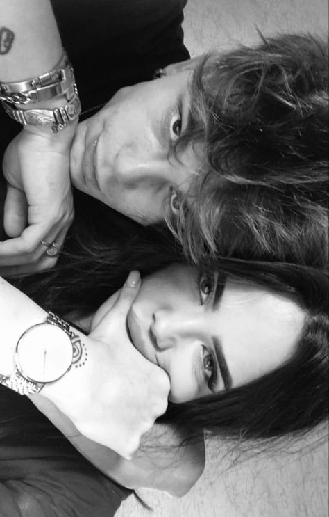 Bf And Gf Dark Aesthetic, Hot Grunge Couple, Fotbar Rp Couple, Fotbar Couple, Zodiac Academy, Cool Car Accessories, Cute Couples Cuddling, Aaron Taylor, Dark Love