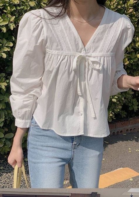 Pencil Skirt Outfits Casual, Men Summer Casual, Áo Blu, Ribbon Blouse, Korean Blouse, Collar Polo Shirt, Blouse Casual Fashion, Women Blouses Fashion, Fashion Sketches Dresses