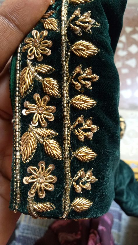 Zardosi Embroidery Suits Pakistani, Velvet Blouse Design, Khatli Work, Gold Work Embroidery, Zardosi Work, Hand Work Design, Zardozi Embroidery, Velvet Dress Designs, Hand Embroidery Dress