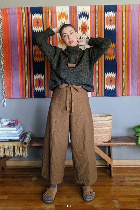 Art Teacher Style, Enby Style, Therapist Outfit, Art Teacher Outfits, Comfy Work Outfit, Space Fashion, Dressy Casual Outfits, Mama Style, Teacher Style