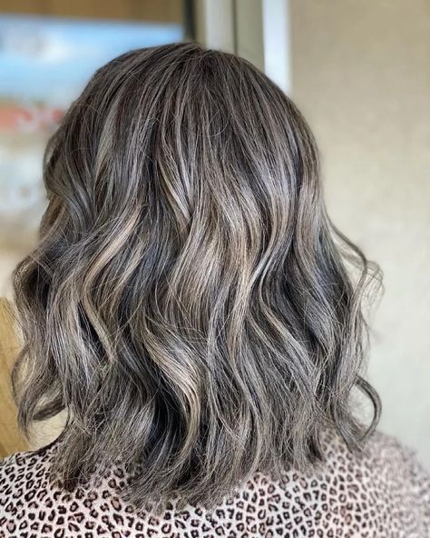 20 Best Lowlights for Brown Hair Going Gray for a Smooth Transition in 2024 Graying Brunette Hair, Gray Hair Inspiration, Transitioning To Grey Hair From Brunette, White Hair With Lowlights, Brown Hair Going Grey, Grey Hair Lowlights, Natural White Hair, Grey Brown Hair, Brown Hair With Lowlights