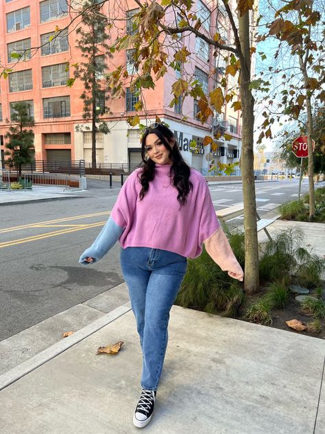 Converse Plus Size Outfit, Plus Size Comfy Outfits, Vintage Sweater Outfit, Colorful Winter Outfits, Spring Ootd, Pullovers Outfit, Ootd Spring, Plus Size Spring, Platform Converse