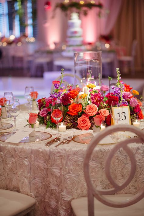 A Garden-Inspired Ballroom Wedding in Ohio - Inside Weddings Round Table Centerpiece, Round Wedding Tables, Wildflower Wedding Theme, Mexican Themed Weddings, Hacienda Wedding, Round Table Decor, Inside Weddings, Boda Mexicana, Wedding Inside