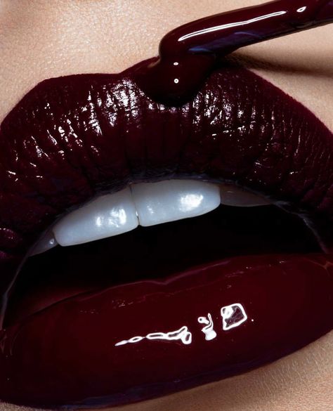 Lip Art Makeup, Dark Red Lips, Lipstick Tutorial, Dope Makeup, Makeup Obsession, Red Lip, Lip Art, Beautiful Lips, Glossy Lips