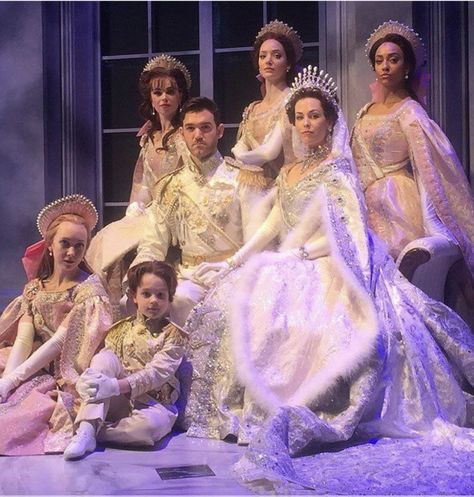 Anastasia The Musical, Anastasia Costume, The Romanov Family, Anastacia Disney, Anastasia Broadway, Anastasia Musical, Anastasia Movie, Princess Anastasia, Anastasia Romanov