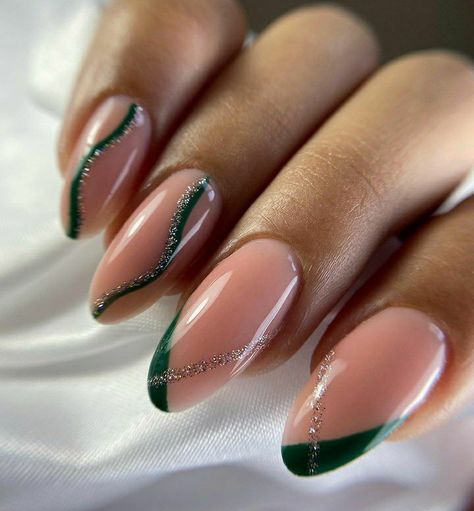 Deep Green French Tip Nails, Green Prom Nails Almond, French Manicure Nails Design Classy, Nail Art Green Designs, Dark Green French Tip Nails, Sparkly French Tip Nails, Shimmery Nails, French Manicure Nail Designs, Dark Nail Designs