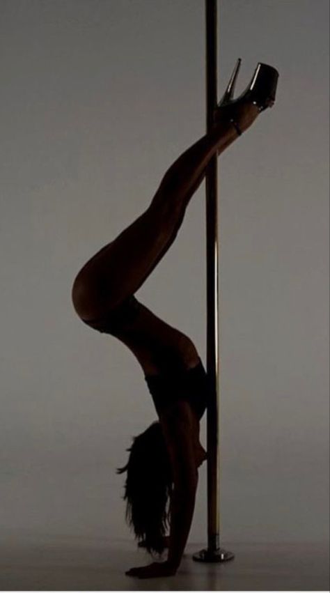 Pole Silhouette, Pole Dance Aesthetic, Dance Aesthetic, Fashion Design Template, Pole Art, Studio Portrait Photography, Dreamy Photography, Body Photography, Girlfriend Goals