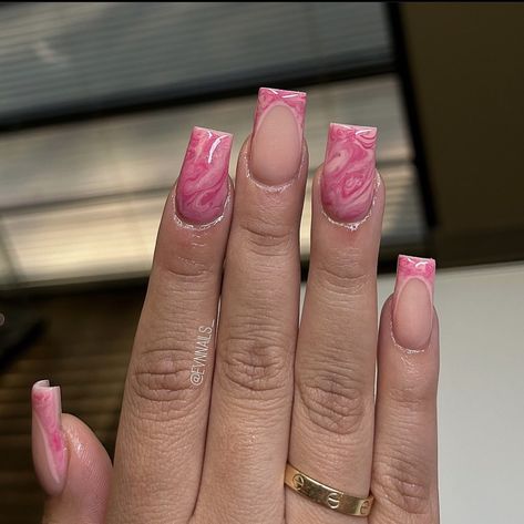 Acrylic Nails 
Marble Nails 
Pink Nails 
French Nails Marble On Short Nails, Pink Marble Acrylics, Pink With Marble Nails, Pink Marble Short Nails, French Tip With Abstract Lines, Marble Short Nails Design, Short Square Acrylic Nails Marble, Light Pink Nail Designs Acrylic, Marble French Tip Nails Short