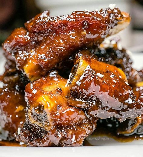 Sweet and Sour Spareribs Sweet Sour Ribs, Sweet Sour Spareribs, Chinese Seasoning, Sweet And Sour Spareribs, Pork Spare Ribs Recipe, Spareribs Recipe, Sweet And Sour Recipes, Pork Meals, Chinese Bbq Pork