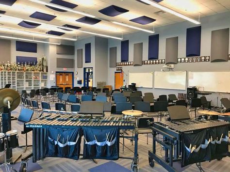 School Music Room Aesthetic, Band Room Aesthetic School, Middle School Band Room, Band Teacher Aesthetic, Band Room School, Band Director Aesthetic, Band Room Aesthetic, School Band Aesthetic, Music School Aesthetic