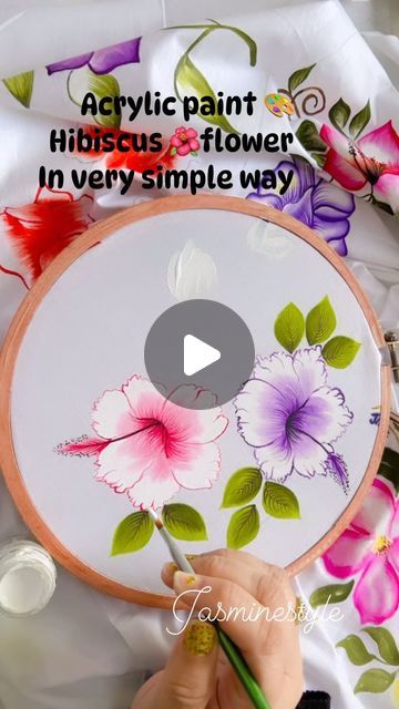 Free Hand Acrylic Painting, Free Hand Flower Drawing, Hibiscus Fabric Painting, Hibiscus Flower Painting On Saree, Free Hand Fabric Paint Designs, Hibiscus Flower Fabric Painting, Painting Ideas For Suits, Hand Painting Designs For Blouses, Hibiscus Flowers Painting