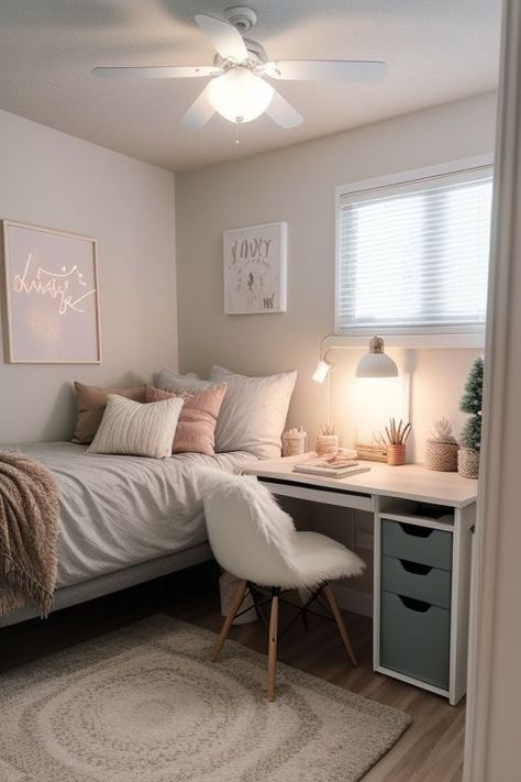 Cute Bedrooms For Teenage Girls Cozy, Bedroom Ideas For 11 Year Girl, Bedroom Ideas For 13 Year Girl, Small Bedroom Teenage Girl, Teenager Room Ideas Girl, Under Roof Bedroom, Small Cozy Room Aesthetic, Small Teenage Girl Bedroom Ideas, Room Ideas For Girls Teenagers