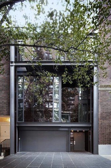 Paul Rudolph, New York Townhouse, Townhouse Exterior, Modern Townhouse, Townhouse Designs, Garage House, House Architecture Design, Mid Century Modern House, Facade House