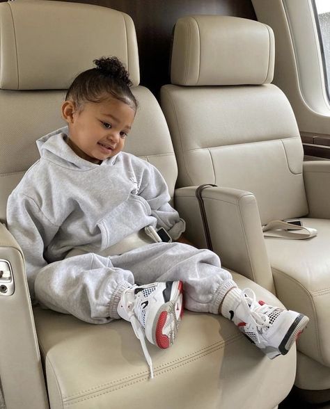 Stile Kylie Jenner, Stormi Webster, Fashion Baby Girl Outfits, Baby Fits, Foto Baby, Mixed Babies, Swag Style