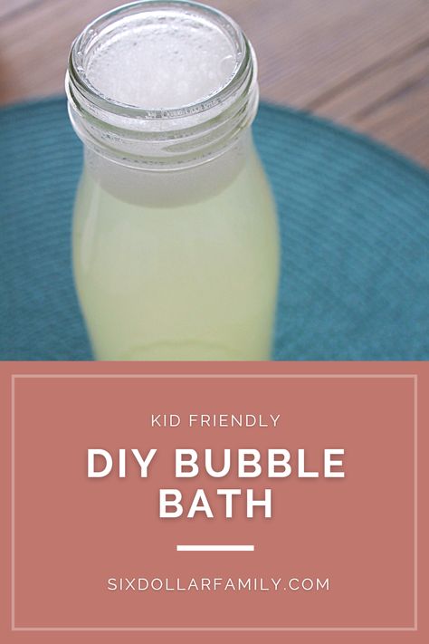 Let your kids play in the tub or give yourself a relaxing soak without worrying about toxins or expensive commercial bubble baths! This DIY bubble bath is super simple and cheap to make! Homemade Bubble Bath, Diy Bubble Bath, Skincare Recipes, Homemade Bubbles, Bubble Baths, Bath Recipes, Homemade Soap Recipes, Homemade Beauty, Lavender Farm