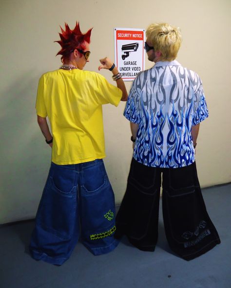 Bubble buddies Code devo15 on jnco.com #rave #y2k #90s #jnco #baggy #swag #alt #aesthetic #ootd #fitcheck 2000s Skater Fashion, Y2k Fashion Baggy, 90s Rave Aesthetic, 2000s Alt Fashion, Fashion Baggy Jeans, Coverall Men, 2000s Men, Fashion Skater, Rave Aesthetic