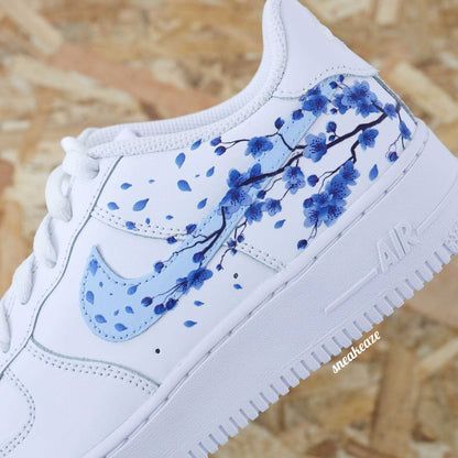 Cute Converse Shoes, Nike Shoes Women Fashion, Cute Converse, Custom Adidas, Pretty Sneakers, Nike Air Force 1 Custom, Custom Shoes Diy, Air Force 1 Shadow