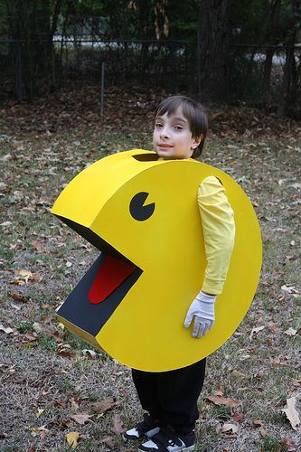 Pacman costume | My son wanted to be pacman for halloween th… | Flickr Pacman Costume, Pac Man Costume, Pacman Birthday, Easy Homemade Costumes, Cardboard Costume, Homemade Costume, Homemade Costumes, Halloween Costume Contest, Diy For Men