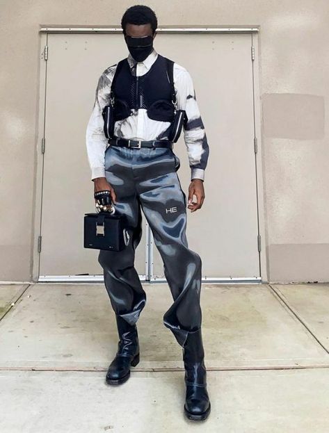 Futuristic Outfit Ideas, Cyberpunk Aesthetic Outfit, Futuristic Fashion Male, Outfit Ideas Male, Matrix Fashion, Futuristic Outfits, Monochromatic Fashion, Aesthetic Outfits Men, Big Men Fashion