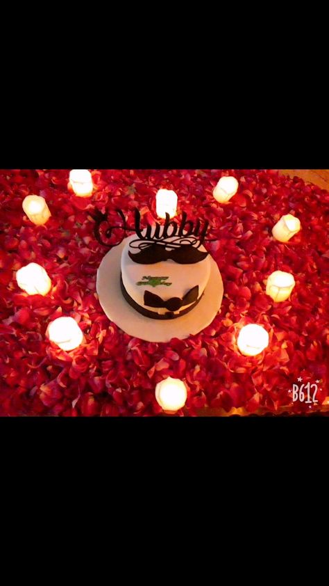 Husband Birthday Table Decor, Small Surprises For Husband, Husband Birthday Cake Ideas From Wife, Hubby Birthday Ideas, Hubby Birthday Ideas At Home, Husband Birthday Decoration At Home, Birthday Surprise For Husband At Home, Birthday Decoration For Husband, Unique Birthday Decoration Ideas At Home