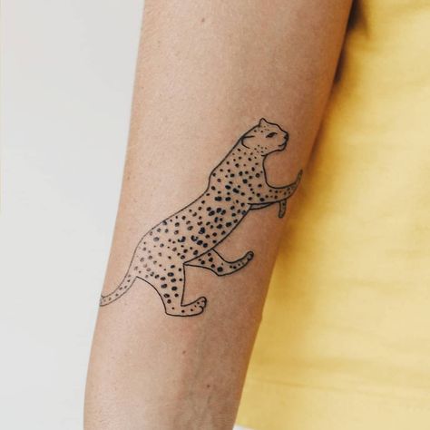 Fine Line Tattoos on Instagram: “Stick and Poke by Kate @kalula_tattoo  #teamfineline #finelinetattoo #melbournetattoo #melbournetattooist #tattooed #microtattoo…” Kalula Tattoo, Melbourne Tattoo, Stick And Poke, Fine Line Tattoos, Line Tattoos, Fine Line, Tattoos, On Instagram, Quick Saves