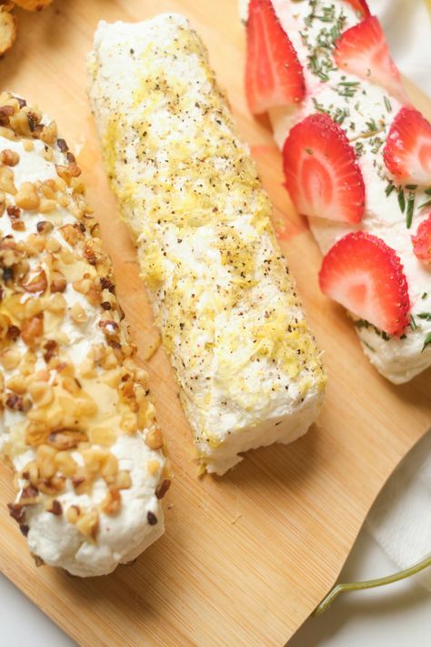 Decorated Goat Cheese, Goat Cheese Log Charcuterie, Goat Cheese For Charcuterie, Goat Cheese Appetizer Logs, Cheese Log Recipes Holidays, Goat Cheese On Charcuterie Board, Ways To Eat Goat Cheese, Spreadable Goat Cheese, Goat Cheese Toppings