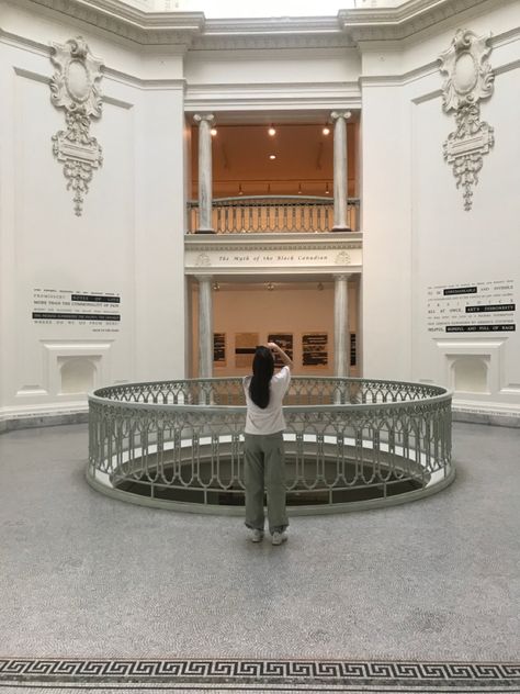 Art gallery, vancouver, tourist attractions, art exhibition Vancouver Art Gallery Aesthetic, Vancouver Tourist Attractions, Instagram Post Captions, Vancouver Art Gallery, Northwest Territories, Anniversary Trips, Friend Poses, How To Pose, British Columbia