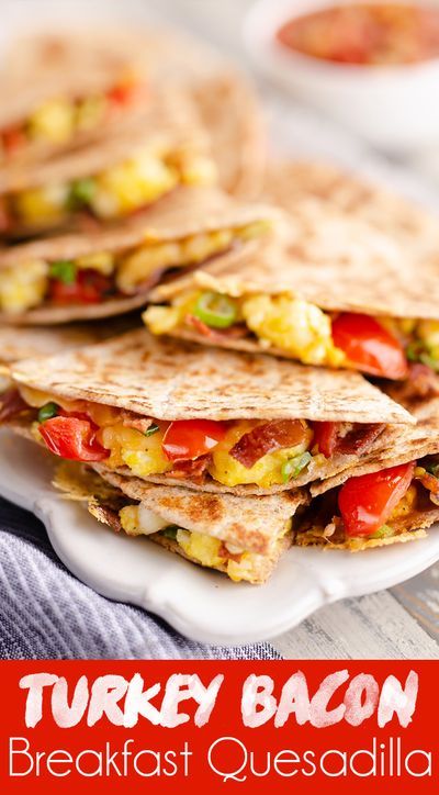 Turkey Bacon Breakfast Quesadilla is an easy and healthy 15 minute recipe perfect for a light brunch, with whole wheat tortillas, scrambled eggs and Mexican cheese.  #Breakfast #Quesadilla #Healthy via @KraftedKoch Quesadilla Healthy, Turkey Bacon Breakfast, Turkey Bacon Recipes, Breakfast Quesadilla, Wheat Tortillas, Whole Wheat Tortillas, Breakfast Party, Bacon Breakfast, Mexican Cheese