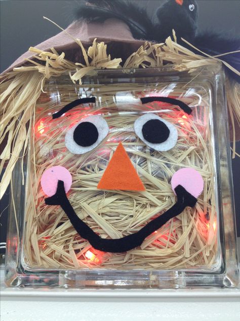 Scarecrow glass block Glass Box Ideas, Pumpkin Sculpting, Painted Glass Blocks, Block Lights, Thanksgiving Crafts Decorations, Decorative Glass Blocks, Glass Block Ideas, Brick Crafts, Art And Craft Paper