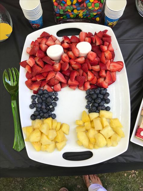 Mickey Fruit Platter, Mickey Fruit Tray, Mickey Mouse Veggie Tray, Mickey Mouse Fruit Tray, Mickey Mouse Clubhouse Birthday Party, Mickey Theme, Birthday Snacks, Boys First Birthday Party Ideas, Vegetable Tray