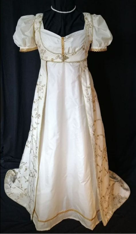 Empire Dress 1800s, 1810s Wedding Dress, Regency Debutante Dress, Regency Ball Dress, White Regency Gown, 1813 Fashion Regency Gown, Regency Dress White, Regency Ball Gown Evening Dresses, Regency Period Dress