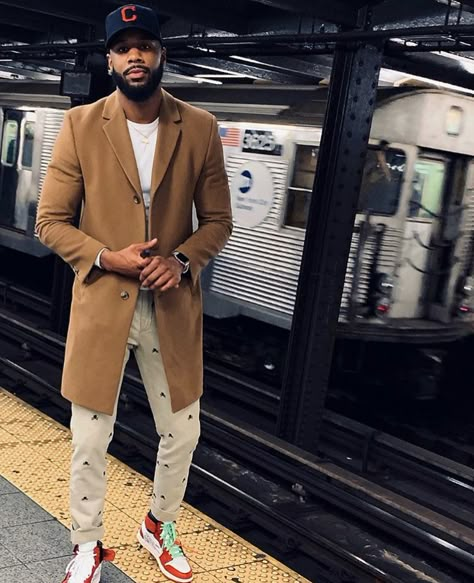 Toronto Mens Fashion, High End Mens Fashion, Mens Thanksgiving Outfit Casual, Black Men Winter Outfits Street Style, Black Male Fashion Casual, Men Urban Outfits, Overcoat Men Outfit Street Styles, Mens Thanksgiving Outfit, Black Men’s Fashion