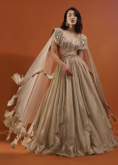 Cape Dress Indian, Sangeet Dresses, Wing Cape, Jumpsuit Outfit Wedding, Gold Organza, Organza Gown, Sangeet Outfit, Western Dresses For Women, Cape Gown