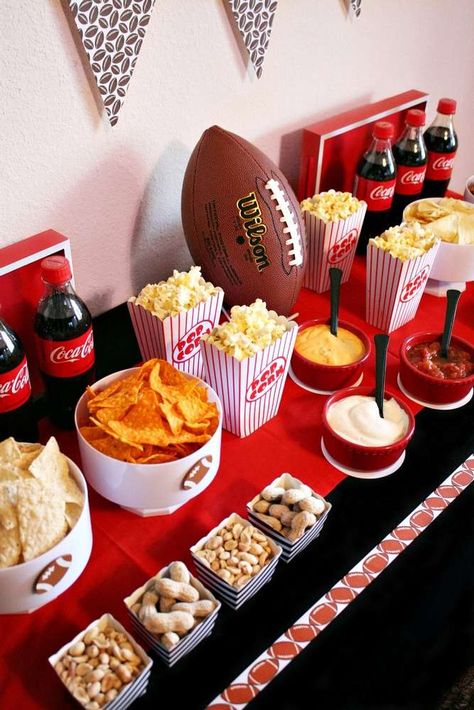 Sports Party Food, Football Party Foods, Nacho Bar, Bowl Party Food, Usa Party, American Party, Football Party Food, Tailgating Recipes, Easy Party Food