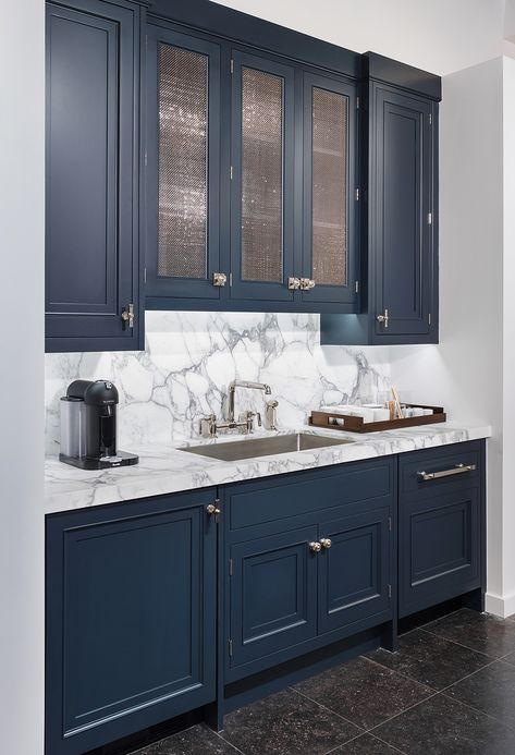 Industrial Kitchen Faucet, Traditional Kitchen Cabinets, Blue Kitchen Cabinets, Mesh Door, New Kitchen Cabinets, Blue Cabinets, Grey Kitchen Cabinets, Blue Kitchen, Simple Kitchen