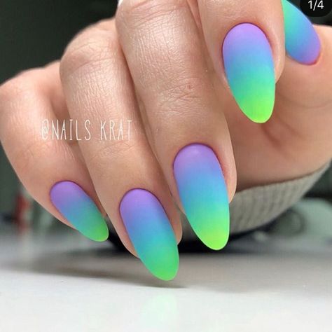 Ombre Nails Design, Spring Manicure, Nail Pics, Almond Acrylic, Nails Art Designs, Dot Nail Art, Cute Nail Art Designs, Artwork Abstract, Ombre Nail Designs