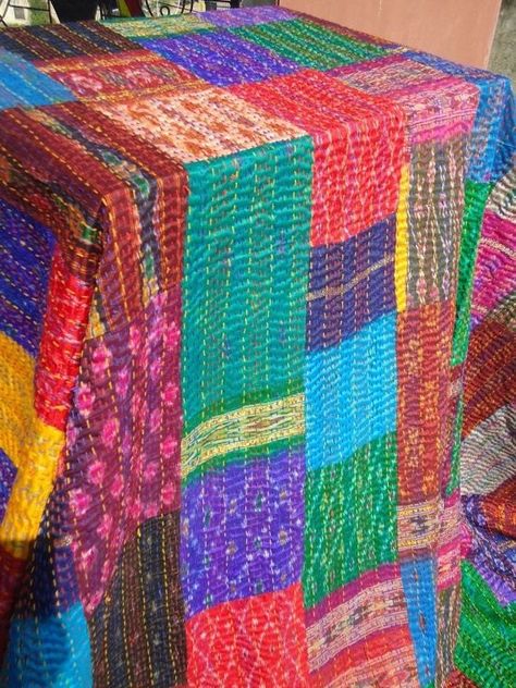 Kantha Quilting, Sari Quilt, Twin Quilt Size, Silk Quilt, Kantha Blanket, Kantha Embroidery, Embroidered Quilts, Kantha Quilts, Kantha Blankets