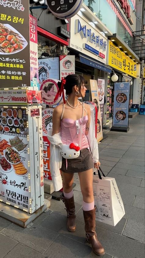 Shibuya Street Style, Summer Tokyo Outfit, Japanese Street Fashion Summer, Japanese Outfits Street Style Tokyo Fashion, Tokyo Outfits Japanese Street Styles, Taiwan Street Fashion, Tokyo Fits, Japanese Outfits Street Style, Tokyo Living