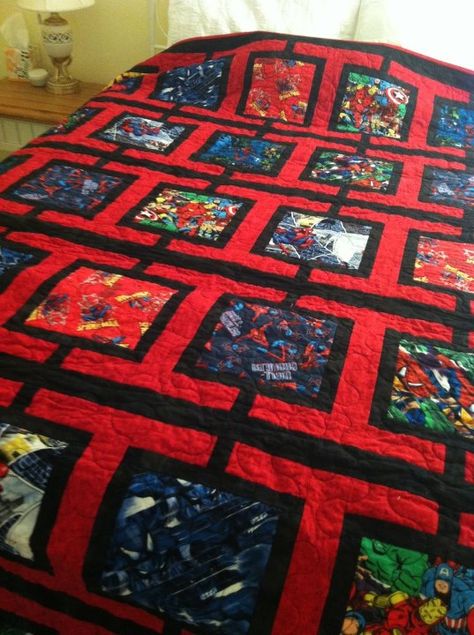 Spiderman quilt or any other character. Spiderman Quilt, Marvel Quilt, Batman Quilt, Quilt Sashing, Superhero Quilt, Kid Quilts Patterns, Star Wars Quilt, Quilt Decor, Disney Quilt