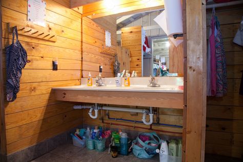 Summer Camp Bathroom, Summer Camp Aesthetic Cabin Interior, Hermes Cabin, American Summer Camp, Summer Camp Aesthetic, Camp Aesthetic, Camp America, Sleepaway Camp, Road Trip Camping