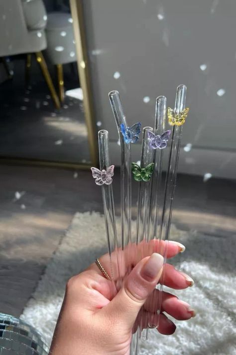 Glass straws with butterflies detail for spring, spring bar cart decor, spring amazon find, Easter basket find Aesthetic Glass Straws, Glass Straw Aesthetic, Straw Aesthetic, Glass Art Products, Cart Decor, Bar Cart Decor, Decor Spring, Aesthetic Pinterest, Glass Straws