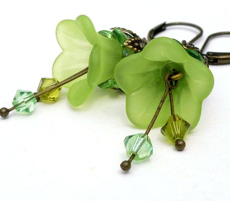 Green Flower Earrings, Lucite Flower Earrings, Lucite Flowers, Lucite Jewelry, Vintage Style Earrings, Peridot Green, Earrings Flower, Earrings Beaded, Red Earrings