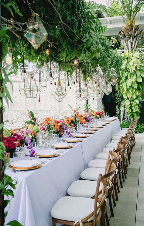 40 Awesome #Tropical Wedding Ideas to Love Wedding Shower Brunch Decorations, Wedding Shower Brunch, Modern Wedding Reception, Brunch Decor, Greenery Wedding Decor, Budget Friendly Wedding, Boda Mexicana, Bali Wedding, Table Set Up