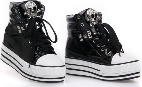 Gothic Tennis Shoes, Alt Sneakers, Black Candy, Metal Skull, Emo Outfits, New Rock, Swag Shoes, Alternative Outfits, Dream Shoes