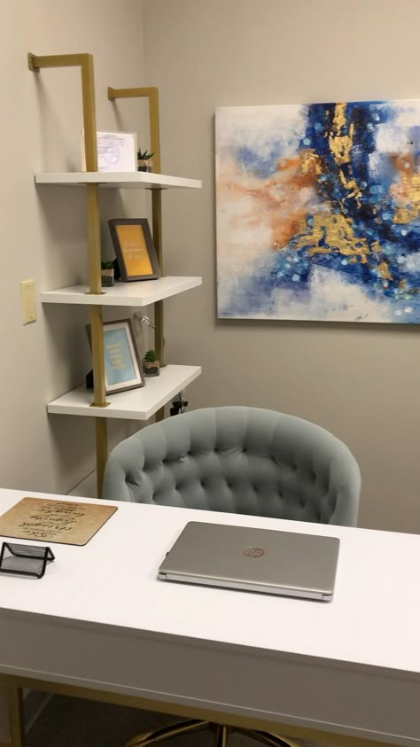 Psychology Counseling Design, Small Psychotherapist Office, Office Suite Decor, Home Office Entrance, Psychology Room Decor, Clinical Psychologist Office Design, Counseling Office Space Design, Modern Counseling Office, Therapist Office Interior Design