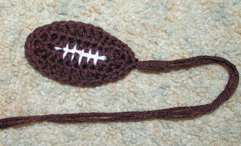 Football Bookmark Free Crochet Pattern Courtesy of Crochet N More Crochet Bookmark For Men, Crochet Cat Applique Pattern, Cat Applique Pattern, Crochet Cat Applique, Crochet Football Pattern, Bookmarks Crochet, Crochet Football, Bookmark Crochet, Book Marker