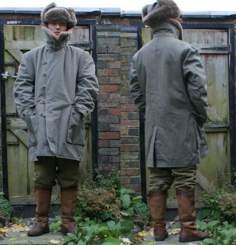 Russian Outfits Men, Neofolk Fashion, Soviet Clothing, Russian Coat, Prison Outfit, Vintage Outfit Inspiration, Soviet Fashion, Comic Clothes, Military Aesthetic