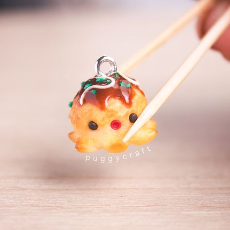 Polymer Clay Japanese Food, Cute Clay Charms, Kawaii Clay, Halloween Breakfast, Polymer Clay Kawaii, Clay Keychain, Tanah Liat, Clay Diy Projects, Cute Polymer Clay