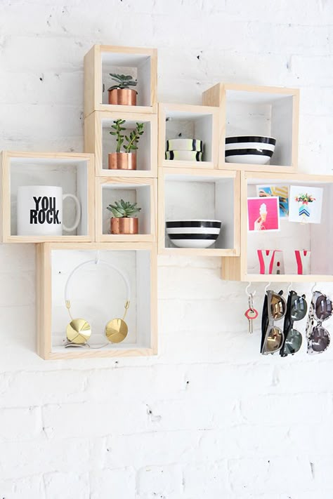 DIY box shelves Diy Room Decor For Teens, Kids Rooms Diy, Box Shelves, Teen Room Decor, Diy Crafts Room Decor, Awesome Bedrooms, Teen Room, Organization Bedroom